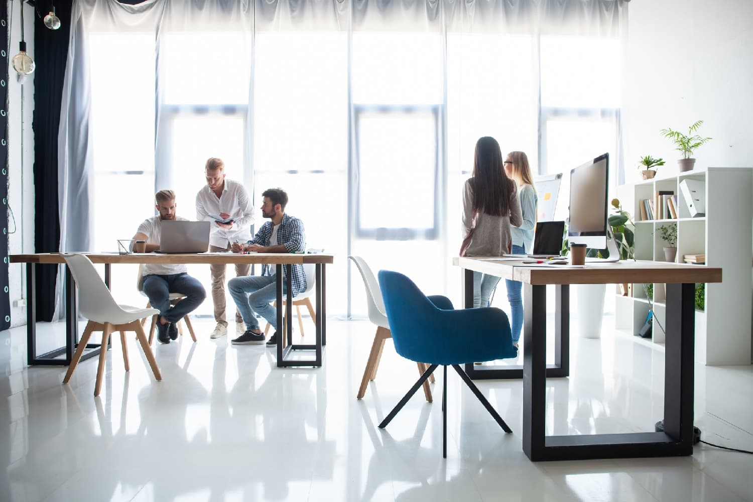 busy, well-lit office